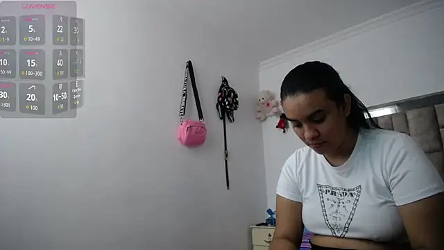 tiffany  pink online show from December 2, 2025, 9:16 pm