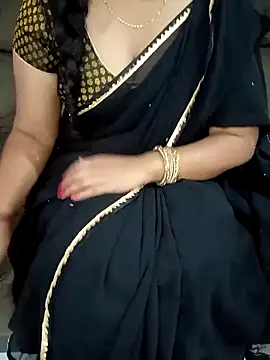 Mounika25 online show from October 16, 2025, 5:32 pm