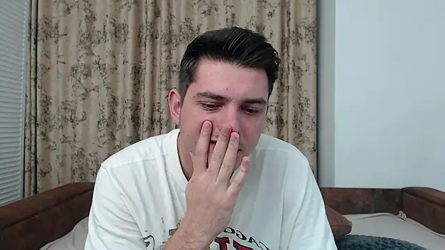 Snapshot of AndyFame chatting on December 6, 2024, 3:24 am AndyFame online show from December 6, 2024, 3:24 am