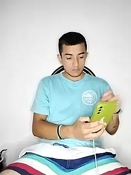 Snapshot of Thick_Cock chatting on March 6, 2025, 7:14 am Thick Cock online show from March 6, 2025, 7:14 am