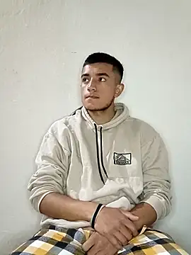 Snapshot of Thick_Cock chatting on October 16, 2025, 2:31 am Thick Cock online show from October 16, 2025, 2:31 am