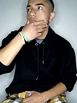 Snapshot of Thick_Cock chatting on September 12, 2025, 2:01 am Thick Cock online show from September 12, 2025, 2:01 am