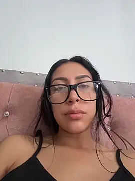  alabina  online show from April 26, 2026, 5:32 pm