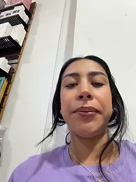  alabina  online show from May 8, 2026, 10:02 pm