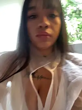 HannahW  online show from February 1, 2026, 2:15 pm