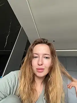 Snapshot of Nura_n_Sarah chatting on November 29, 2025, 5:07 am Nura n Sarah online show from November 29, 2025, 5:07 am