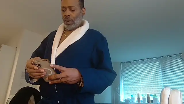 theblacklordmaster online show from February 12, 2025, 4:22 pm