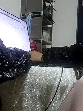 Snapshot of ERIS666 chatting on April 24, 2026, 3:30 am ERIS666 online show from April 24, 2026, 3:30 am