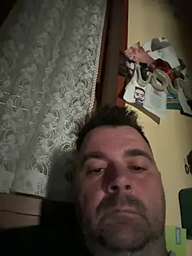 Snapshot of h4cAlex chatting on May 7, 2026, 5:38 pm h4cAlex online show from May 7, 2026, 5:38 pm