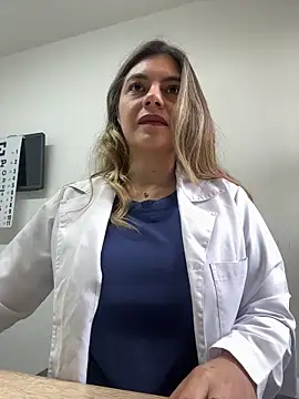 Snapshot of alicee16 chatting on January 6, 2026, 3:27 pm alicee16 online show from January 6, 2026, 3:27 pm