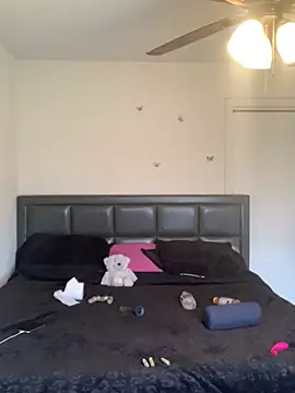 asiamariiee online show from February 25, 2026, 2:17 pm