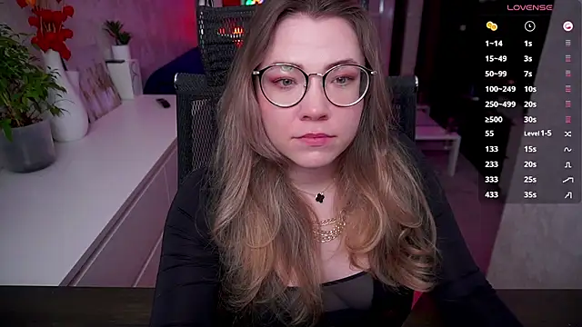 Snapshot of RemyCute chatting on May 3, 2026, 3:48 pm RemyCute online show from May 3, 2026, 3:48 pm