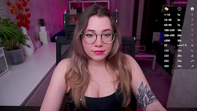 Snapshot of RemyCute chatting on April 8, 2026, 6:20 pm RemyCute online show from April 8, 2026, 6:20 pm