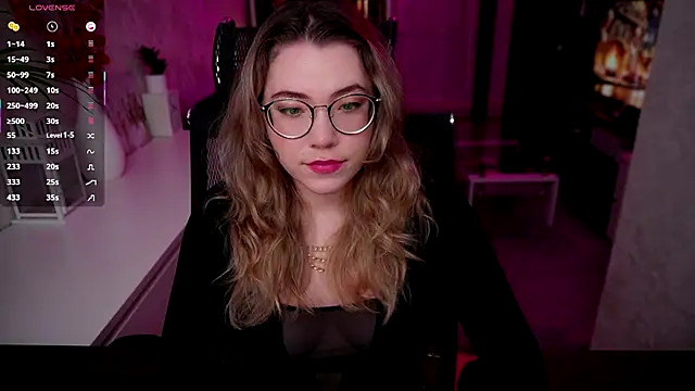 RemyCute online show from December 20, 2025, 5:27 pm