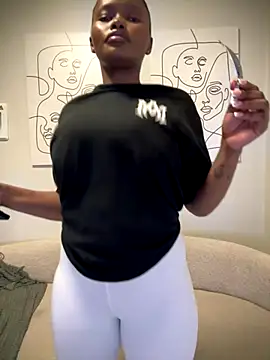 Snapshot of Neelo-Smith chatting on October 7, 2025, 8:43 pm Neelo-Smith online show from October 7, 2025, 8:43 pm