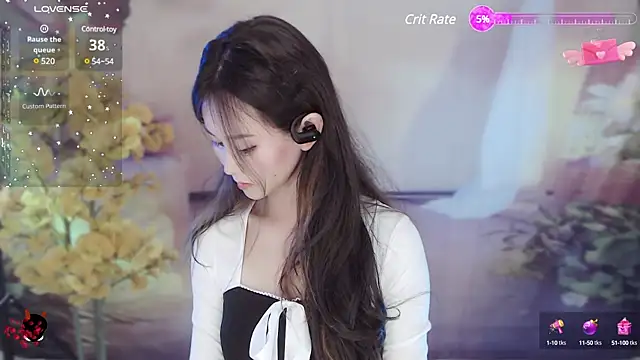 Snapshot of Aimee-520 chatting on February 17, 2025, 1:33 pm Aimee-520 online show from February 17, 2025, 1:33 pm