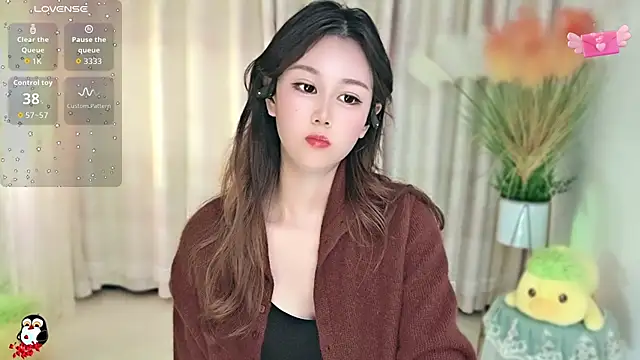 Snapshot of Aimee-520 chatting on October 14, 2025, 11:58 pm Aimee-520 online show from October 14, 2025, 11:58 pm