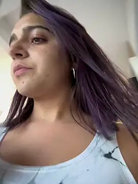 Snapshot of Alicia_Ruiz chatting on June 22, 2026, 7:55 pm Alicia Ruiz online show from June 22, 2026, 7:55 pm