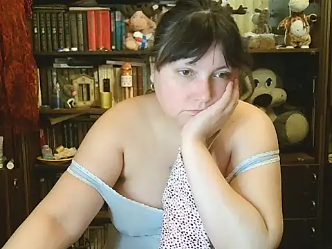 CarrieQPeach online show from December 16, 2025, 9:19 pm