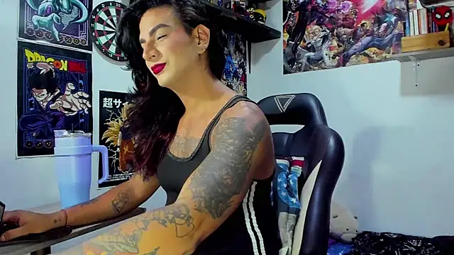 Snapshot of dariell_smokesexx chatting on June 17, 2026, 7:24 pm dariell smokesexx online show from June 17, 2026, 7:24 pm