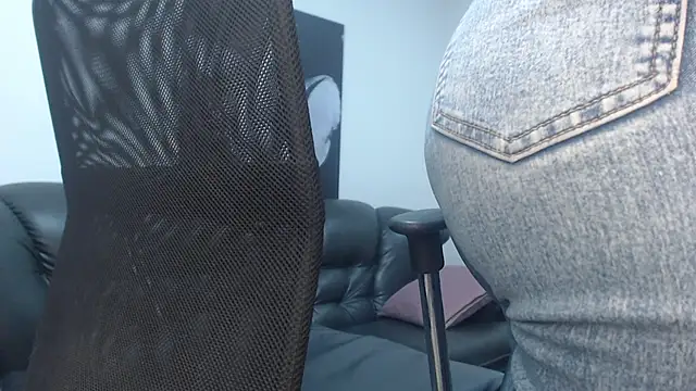 Snapshot of camilleDiaz16 chatting on March 3, 2026, 8:27 pm camilleDiaz16 online show from March 3, 2026, 8:27 pm