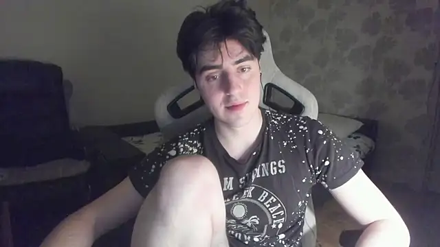 Snapshot of Knuckles17 chatting on May 31, 2026, 6:09 pm Knuckles17 online show from May 31, 2026, 6:09 pm