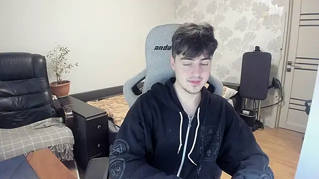 Snapshot of Knuckles17 chatting on November 25, 2025, 10:37 am Knuckles17 online show from November 25, 2025, 10:37 am