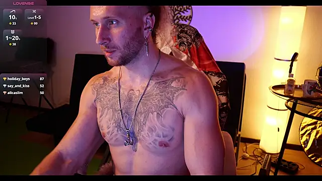 Snapshot of rusbigpaul chatting on October 7, 2025, 12:22 am rusbigpaul online show from October 7, 2025, 12:22 am