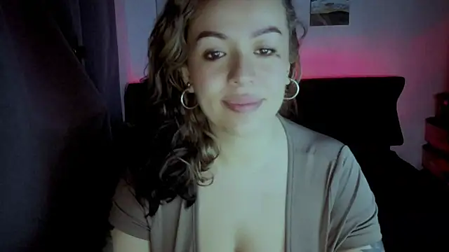 Snapshot of joan-star chatting on November 24, 2025, 10:15 am joan-star online show from November 24, 2025, 10:15 am