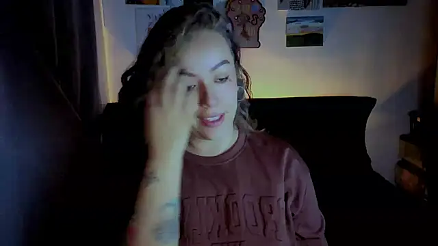 Snapshot of joan-star chatting on November 13, 2025, 10:08 am joan-star online show from November 13, 2025, 10:08 am