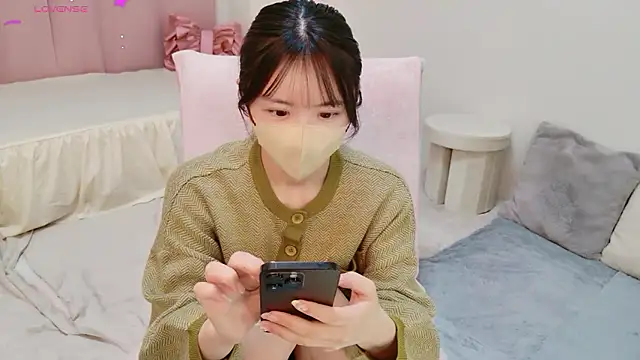 anchan  online show from May 6, 2026, 12:47 am