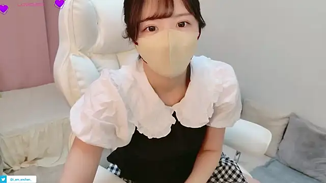Snapshot of anchan_ chatting on May 25, 2026, 1:21 pm anchan online show from May 25, 2026, 1:21 pm