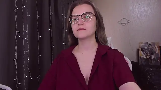 MissBrightShine online show from October 10, 2025, 9:54 am