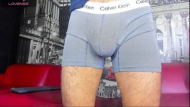 steffanxxll online show from April 28, 2026, 2:43 pm