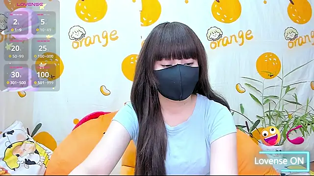 alonelove   online show from December 4, 2025, 2:32 am