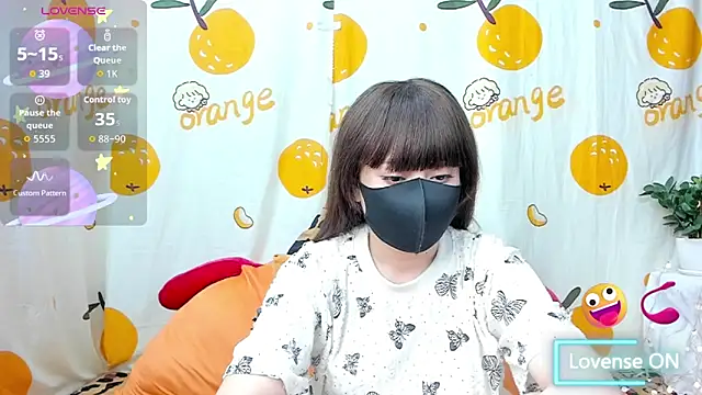 alonelove   online show from May 5, 2026, 2:25 am