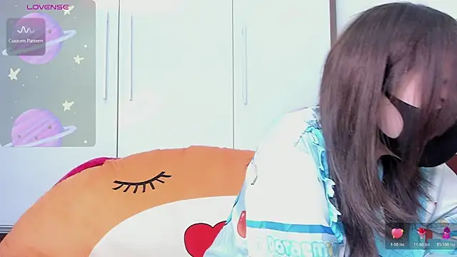 Snapshot of alonelove__ chatting on September 12, 2025, 2:23 am alonelove online show from September 12, 2025, 2:23 am