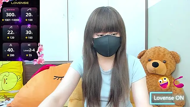 Snapshot of alonelove__ chatting on June 22, 2026, 2:28 am alonelove online show from June 22, 2026, 2:28 am