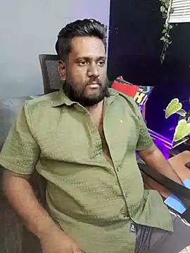 Rayansmith  online show from November 7, 2025, 9:52 pm