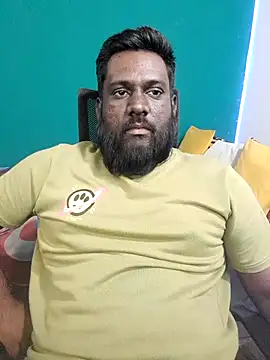 Snapshot of Rayansmith_ chatting on March 11, 2026, 12:04 am Rayansmith online show from March 11, 2026, 12:04 am