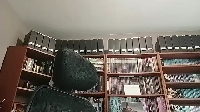 Mandra is a whore online show from November 17, 2025, 10:30 am