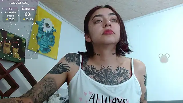 Snapshot of ZoeBakers_ chatting on October 29, 2025, 12:20 am ZoeBakers online show from October 29, 2025, 12:20 am