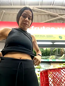 Snapshot of dominantandsubmissiveshow chatting on October 7, 2025, 7:15 pm dominantandsubmissiveshow online show from October 7, 2025, 7:15 pm