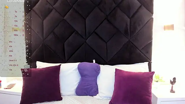 Snapshot of letiziia_sky1 chatting on November 3, 2025, 8:12 pm letiziia sky1 online show from November 3, 2025, 8:12 pm