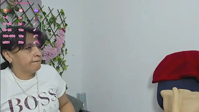 Snapshot of merlyna_goldens chatting on November 21, 2025, 11:26 pm merlyna goldens online show from November 21, 2025, 11:26 pm