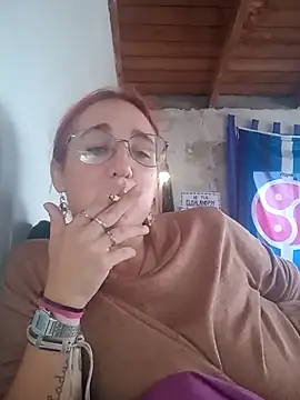Snapshot of black_lady731 chatting on April 21, 2026, 12:45 pm black lady731 online show from April 21, 2026, 12:45 pm