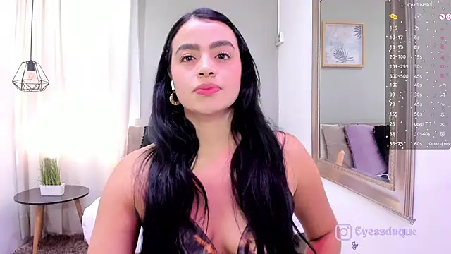 Paula Desousa online show from April 30, 2026, 7:43 pm