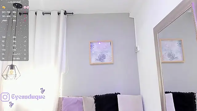 Snapshot of Paula_Desousa chatting on February 27, 2026, 7:35 pm Paula Desousa online show from February 27, 2026, 7:35 pm