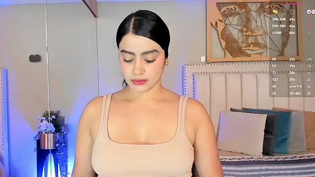 Paula Desousa online show from June 22, 2026, 7:44 pm
