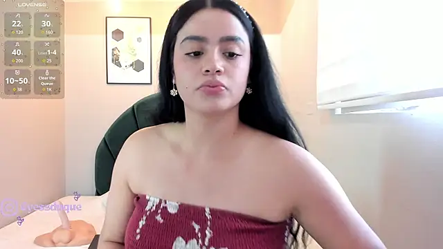 Paula Desousa online show from July 25, 2026, 7:42 pm